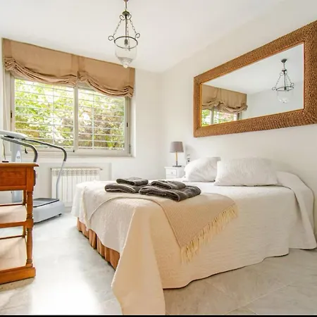 Arruzafa Apartment *